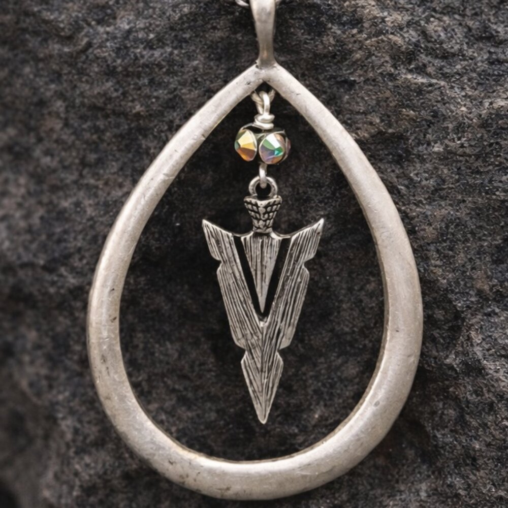 2 for $12 -Beautiful arrowhead necklace!